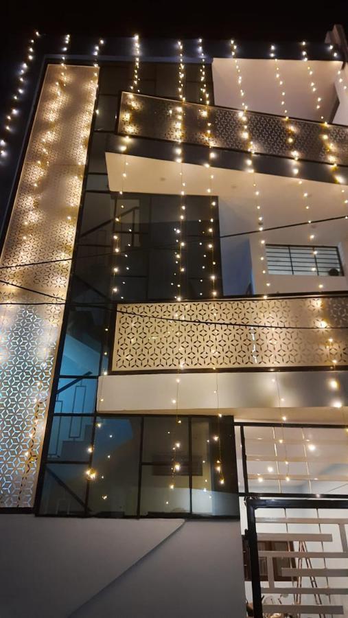 Advaitam Hotell Ujjain Eksteriør bilde
